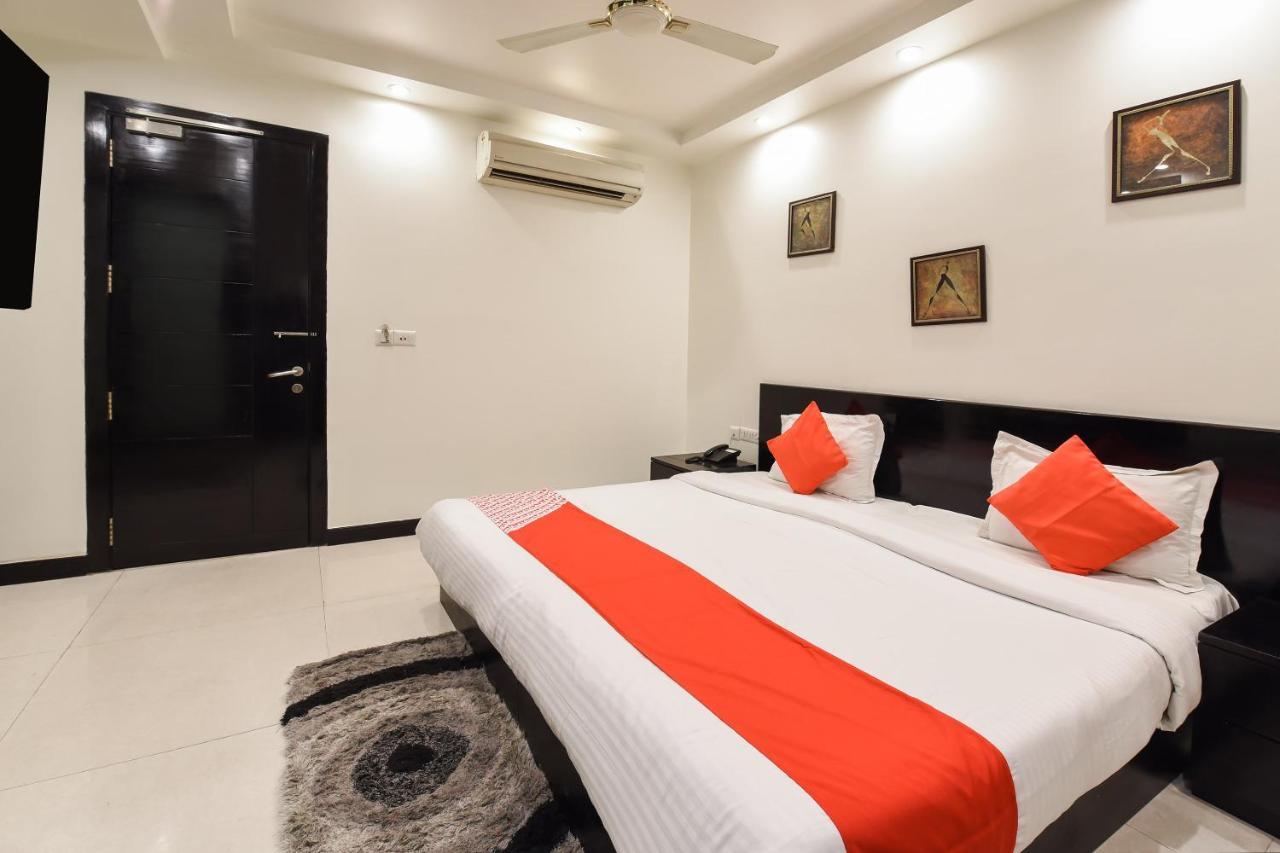 Oyo Flagship 18940 Hotel Swathi Neu-Delhi Exterior foto